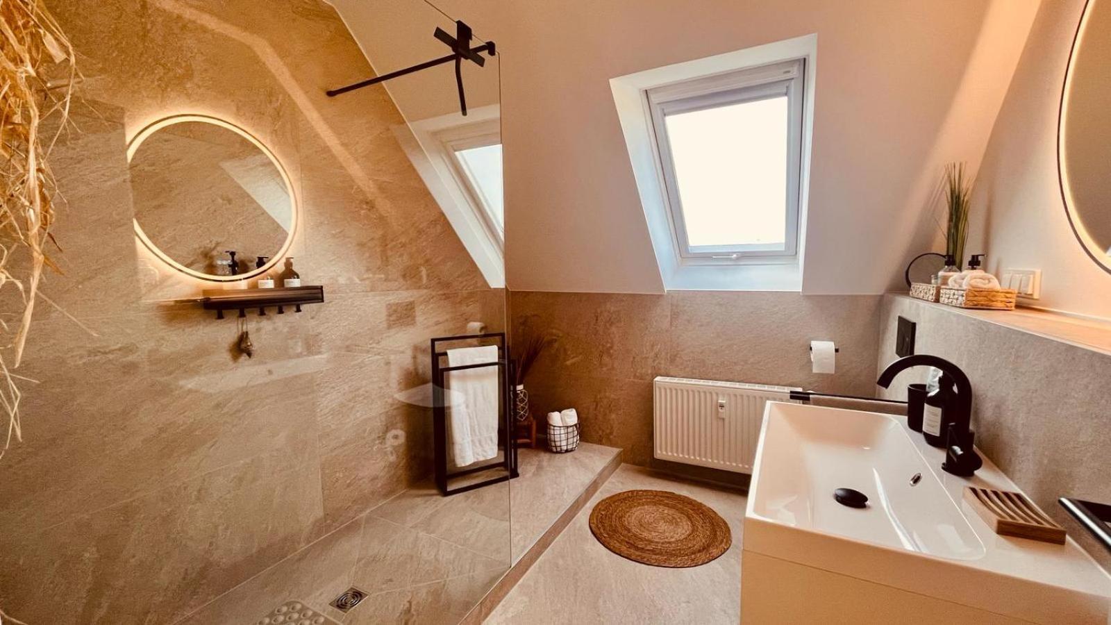 Apartment Am Schloss - Air Saarbrücken Zewnętrze zdjęcie